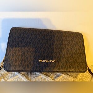 Michael Kors Jet Set Medium Signature Logo Crossbody, Brown